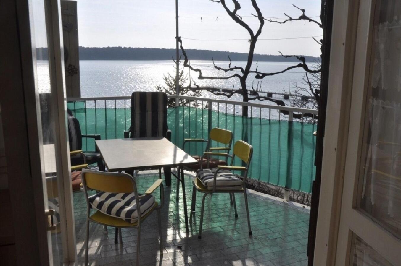 Apartments Petar - 6M From The Sea Barbat na Rabu Exterior foto